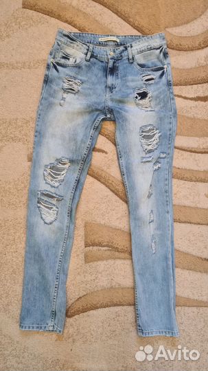 Джинсы srtadivarius 24