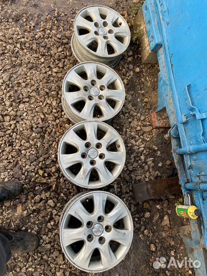 Toyota литые диски R15