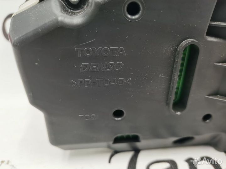 Панель приборов Toyota Yaris (XP90) II 2005-2011