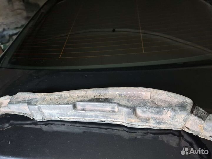 Уплотнитель петель переднего лев крыла киа спектра