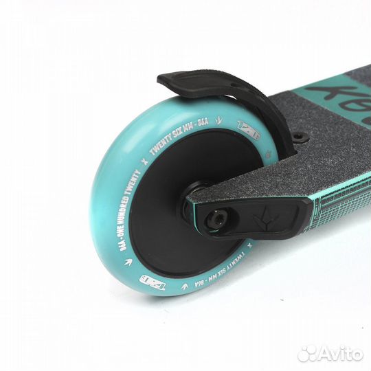 Трюковой самокат blunt Kos S5 charge