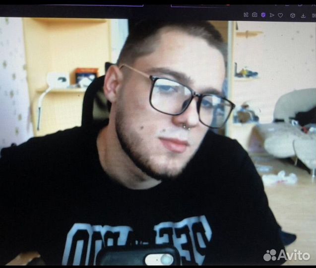 Официант, бармен