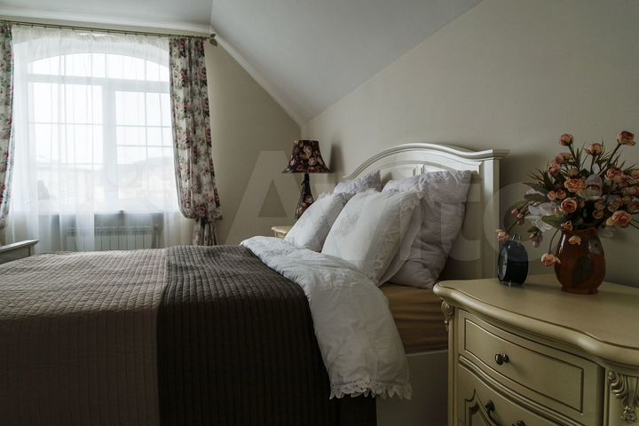 Дом 465 м² на участке 8 сот.