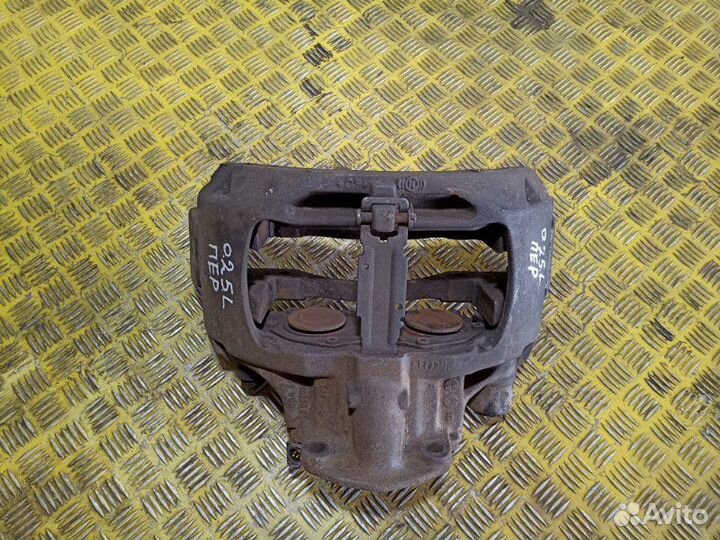 Суппорт / MAN передний левый Man Tga Tgs Tgx