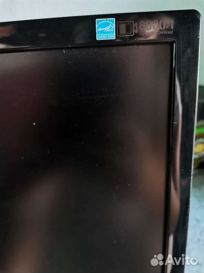 Монитор Samsung