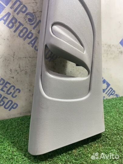 Обшивка стойки правая Ford Fusion хэтчбек 1.6 fyja