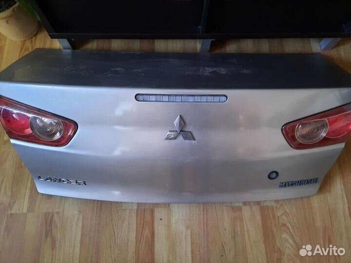 Крышка багажника mitsubishi lancer 10