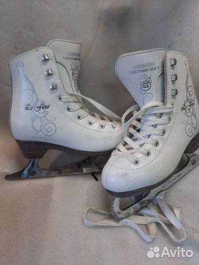 Коньки фигурные женские