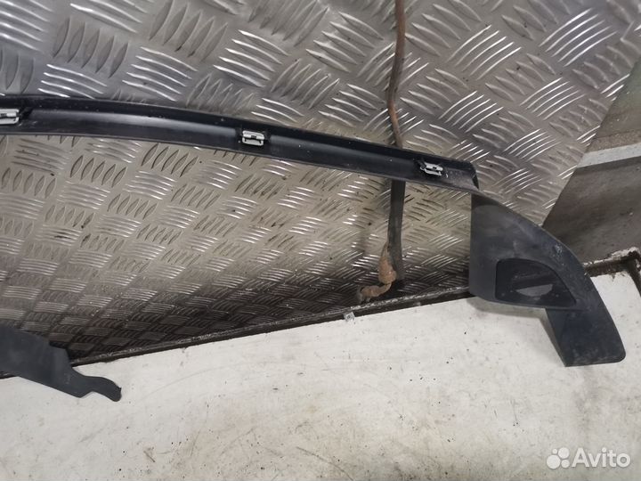 Накладка двери передняя левая Бмв x1 BMW X1