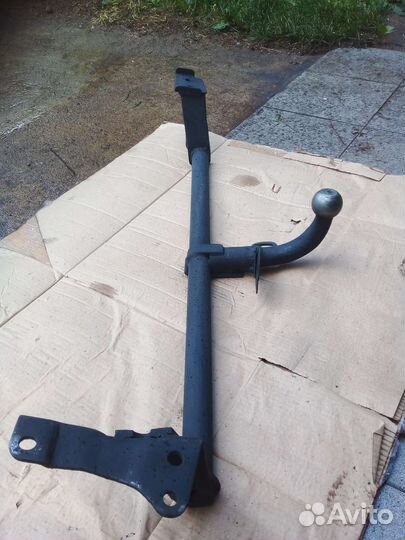 Фаркоп на toyota corolla