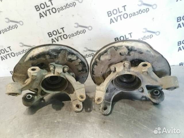 Кулак поворотный (ступица) задний левый Toyota