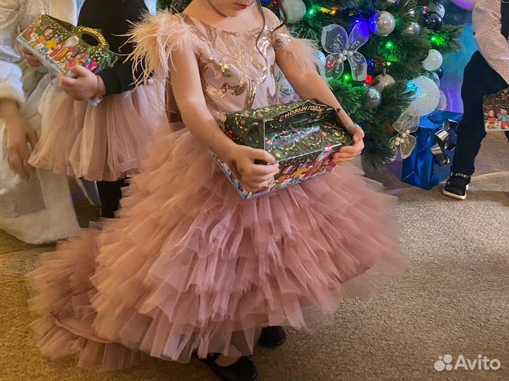 Платье