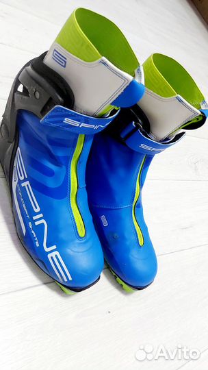 Беговые лыжные ботинки spine