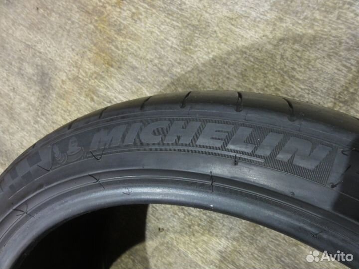 Michelin Pilot Super Sport 225/40 R18 88Y