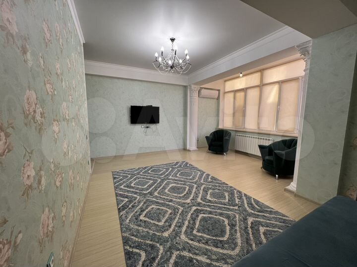 3-к. квартира, 74 м², 7/8 эт.