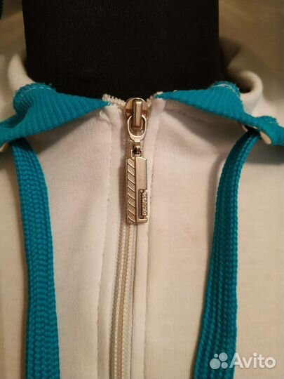 Спортивная одежда,42,44,46 р-ры,4 шт