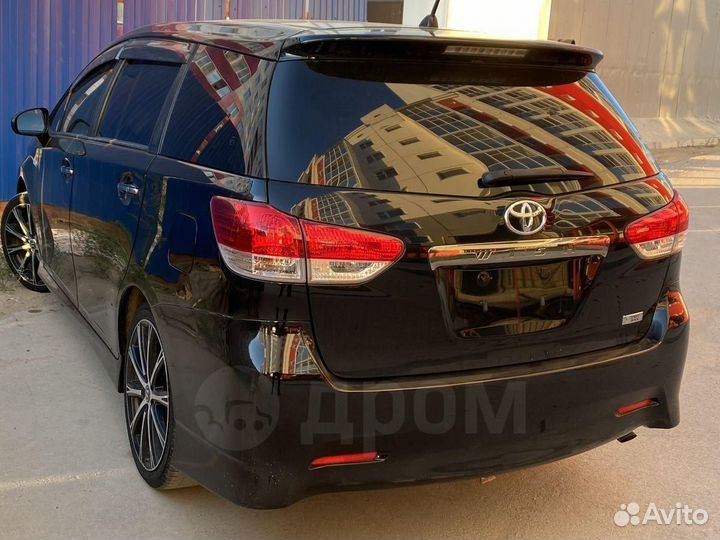 Toyota Wish 1.8 CVT, 2012, 58 425 км