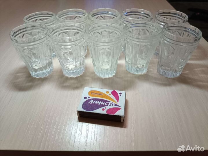 Хрустальные рюмки