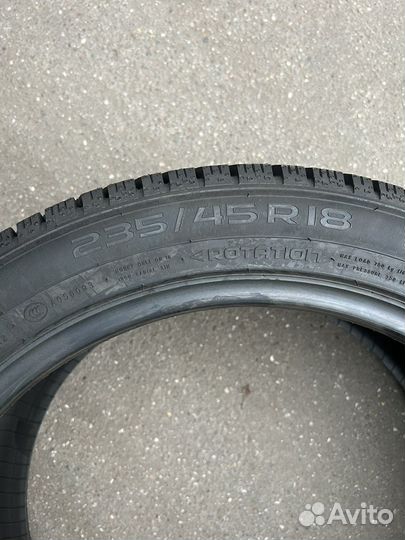 Nokian Tyres Hakkapeliitta R5 235/45 R18 98T