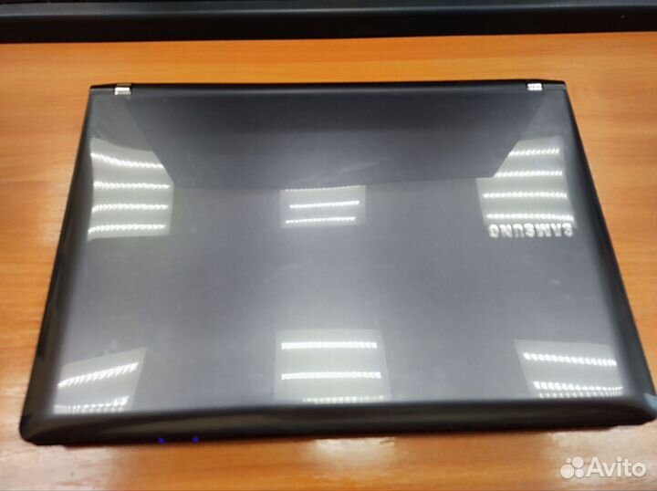 Нетбук Samsung N350