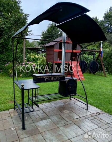 Мангал с крышей
