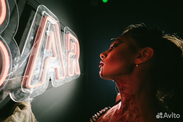 Go-go танцовщица