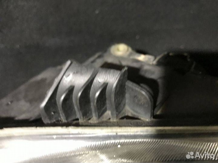 Фара левая галоген Seat Leon 2 2005-2009