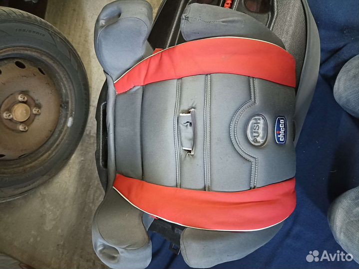 Автокресло/бустер chicco qro up 2 3 15-36кг