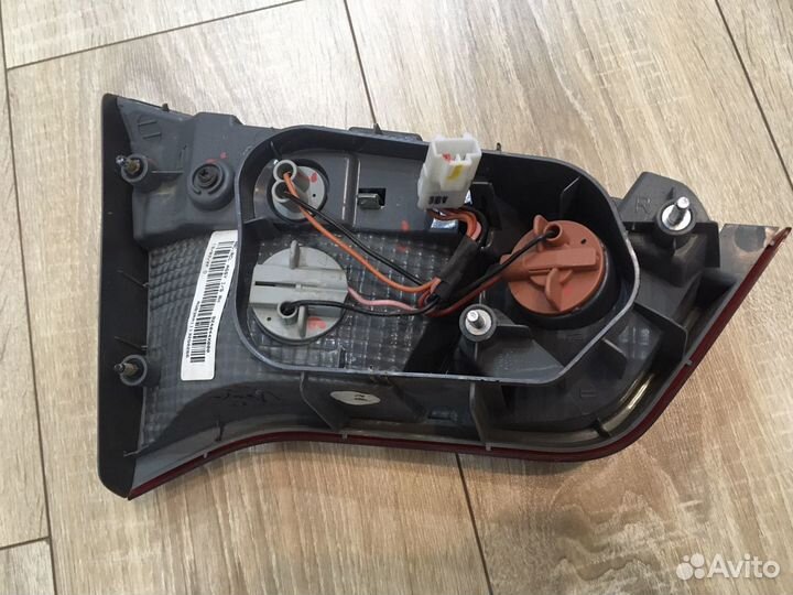 Задний правый фонарь киа рио 3