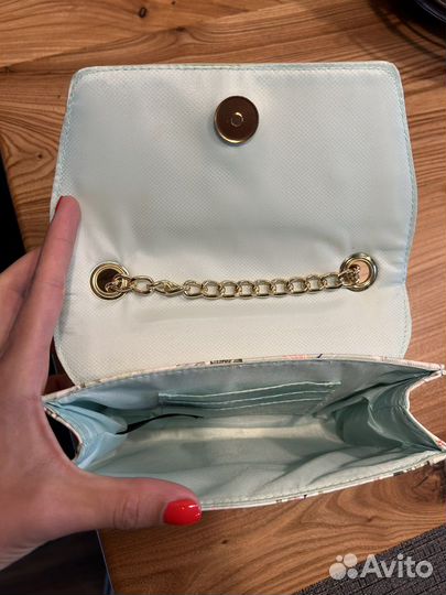 Сумка клатч guess,оригинал