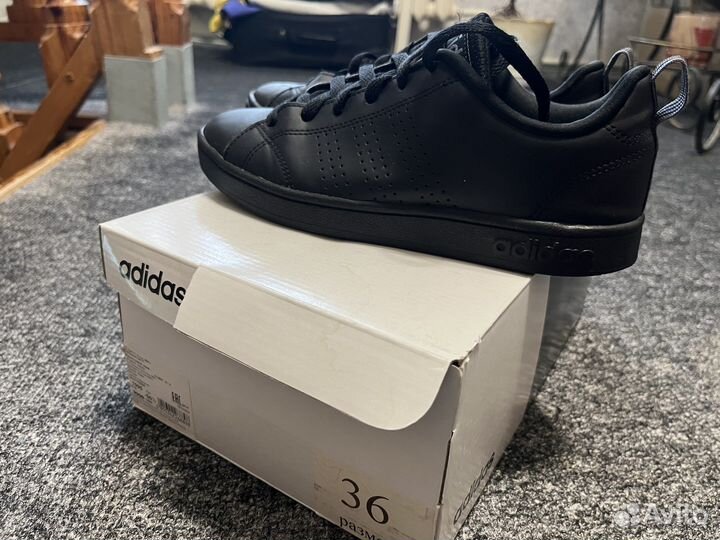 Кроссовки adidas