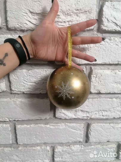 Новогодние игрушки