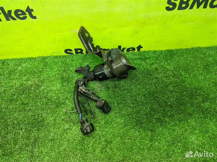 Разъем подключения прицепа задний Lexus Lx570