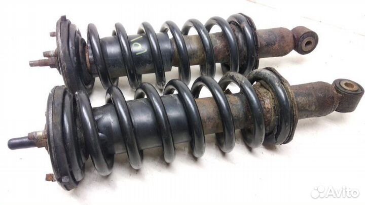 Амортизатор передний Nissan Pathfinder R51 4.0