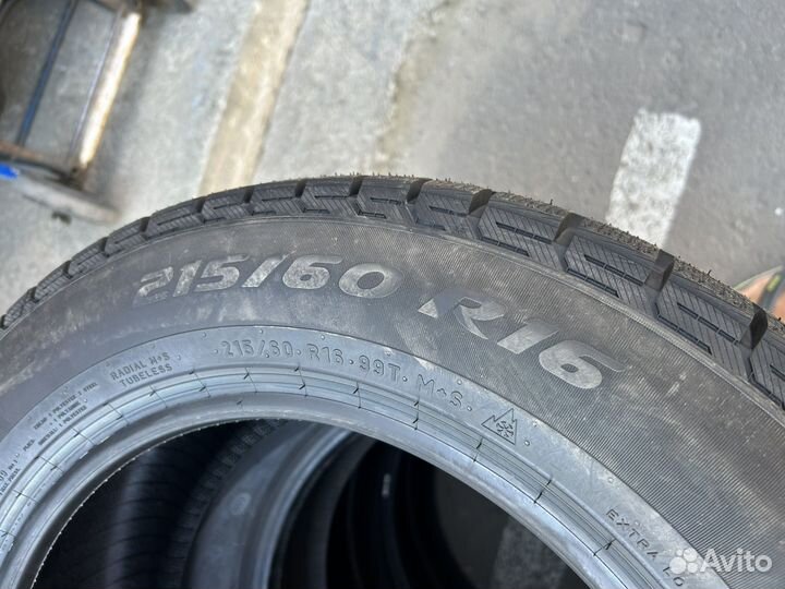 Pirelli Formula Ice FR 215/60 R16 99T