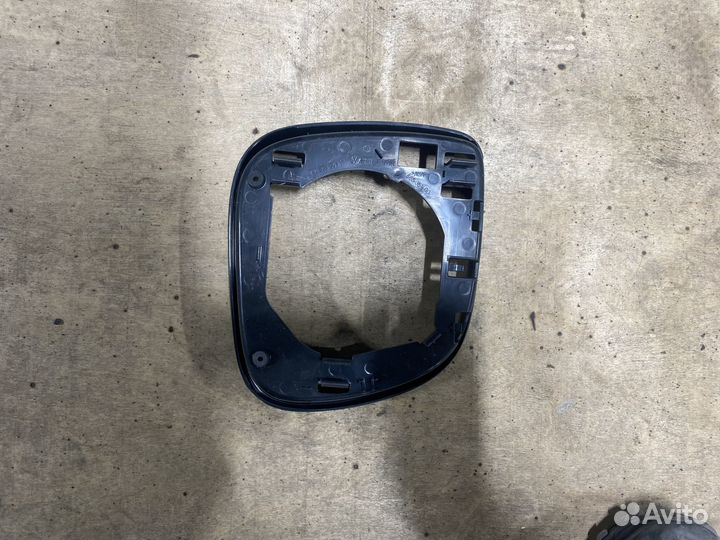 Рамка зеркала Volkswagen Transporter 7e1858553c