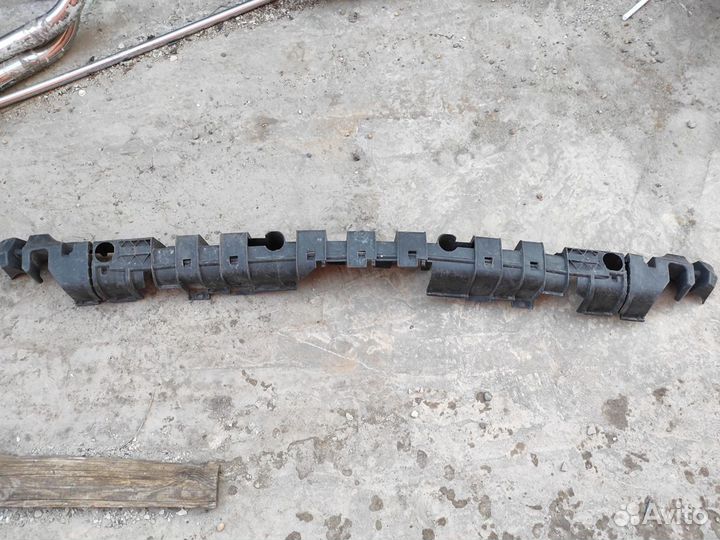 Каркас бампер задний на мерседес бенц вито w639