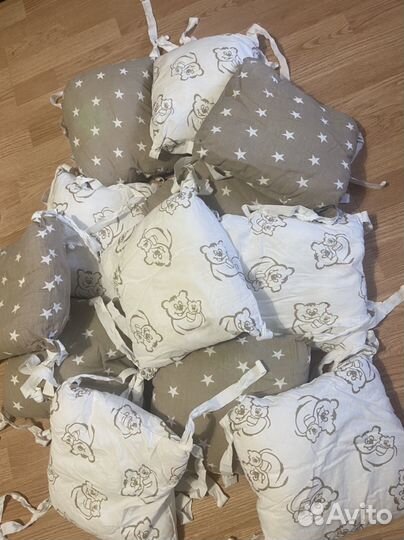 Бортики подушечки в детскую кроватку