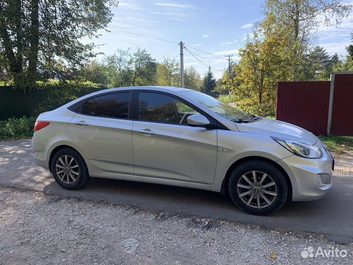 Hyundai Solaris 1.4 AT, 2013, 152 000 км