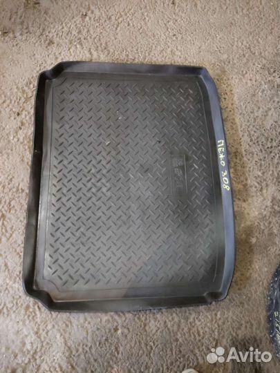 Коврик багажника Peugeot308