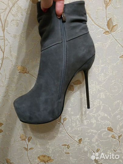 Демисизонные ботинки