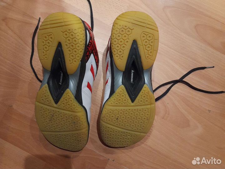 Кроссовки женские для бадминтона