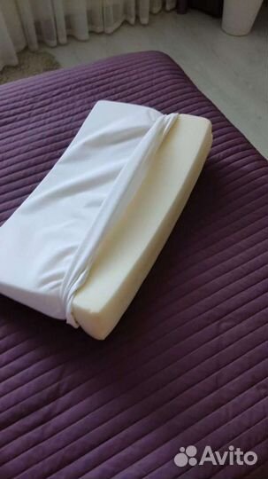 Подушка для новорожденных наклонная