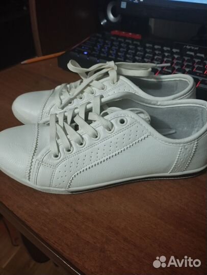 Кроссовки женские Centro