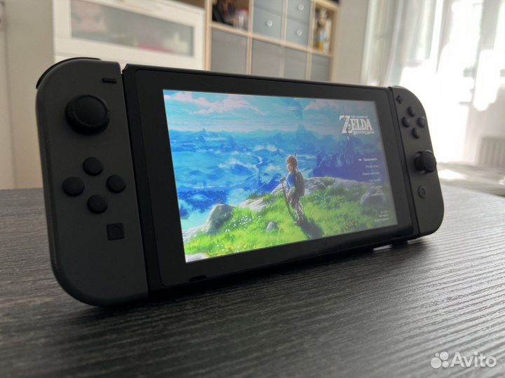 Nintendo Switch прошитая + карта 256GB + чехол
