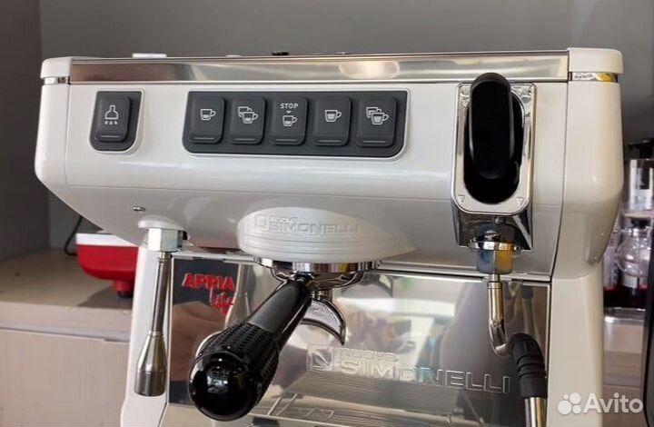 Кофемашина Nuova Simonelli белая (1 GRV)