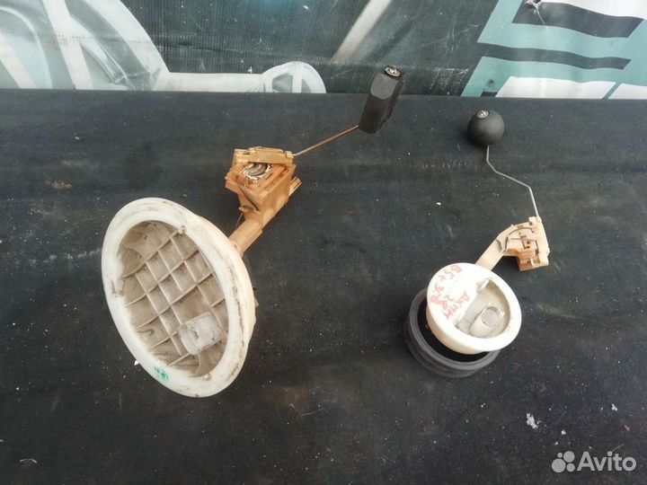 Датчик уровня топлива VW Passat B5+2000-2004 год