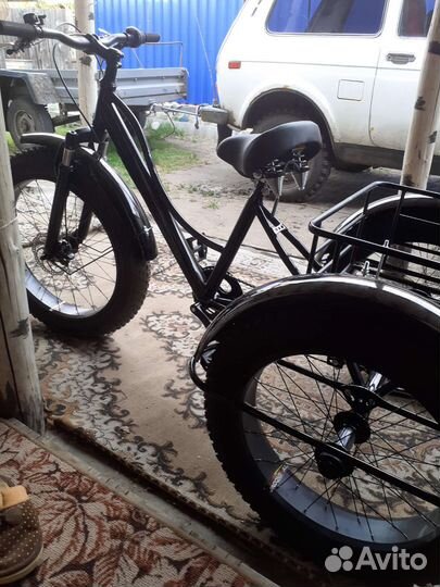 Новый, взрослый, грузовой трёхколёсный велосипед