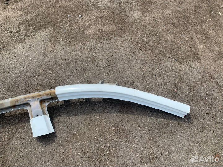 Брус крыши правый Solaris 1 (хетчбэк)