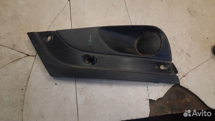 Решетка в бампер левая LADA Vesta